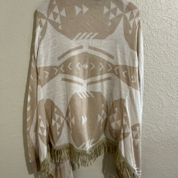 Wet seal ladies Aztec print fringe open cardigan large - Picture 6 of 7